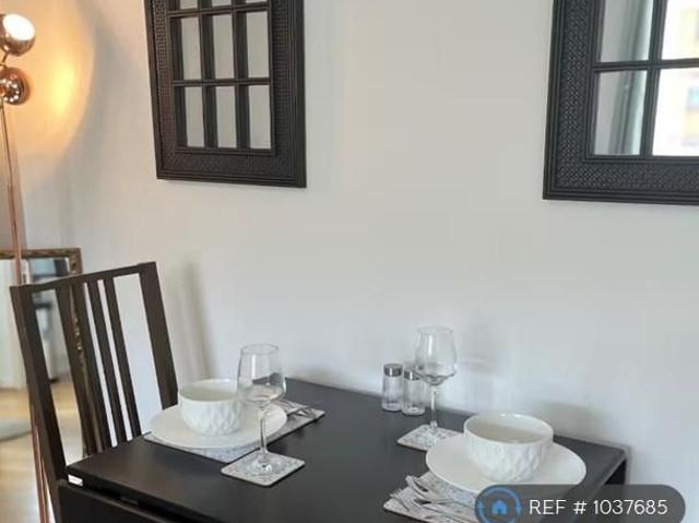 Apartment for rent in Berrylands, Greater London