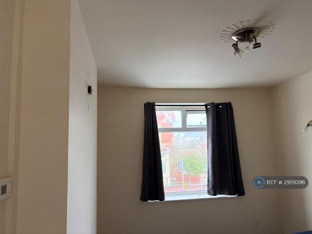 Flat for rent in Revoe, Blackpool