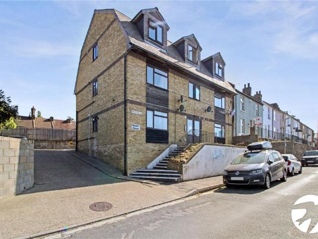 Flat for rent in Hamerton, Kent