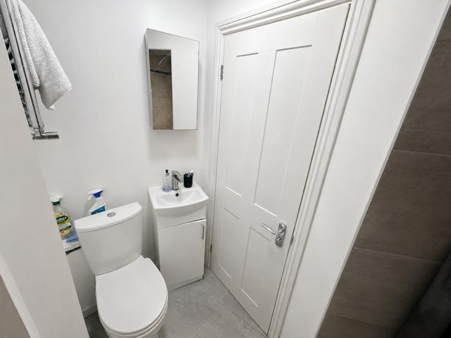 Flat for rent in St James, Sandown Park
