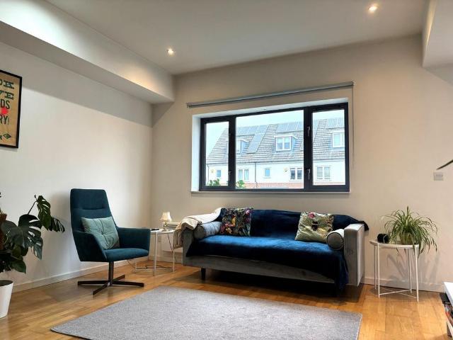 Apartment for rent in Albany Park, Greater London
