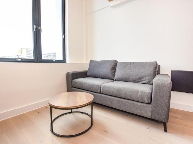 Flat for rent in Hulme, Georgia