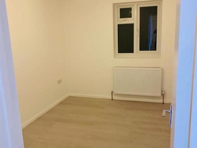 Apartment for rent in Little Heath, Greater London