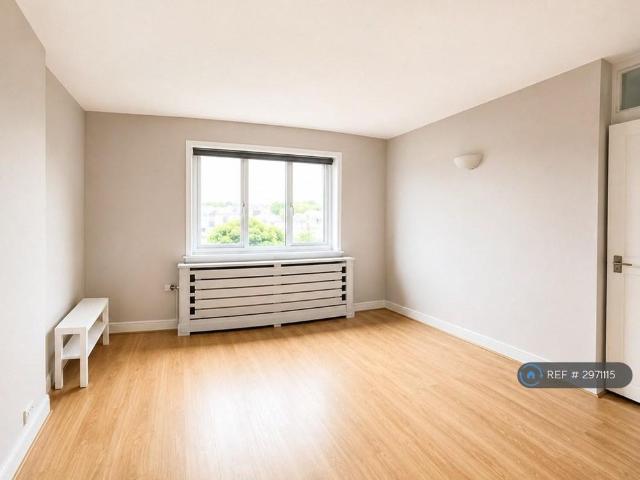 Apartment for rent in London Borough of Hammersmith and Fulham, Greater London