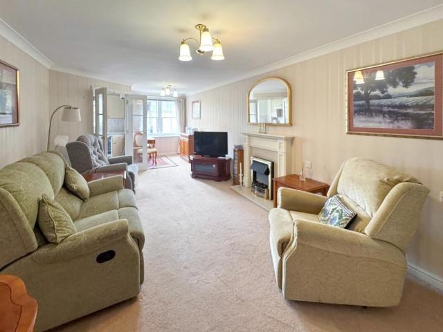 Apartment for rent in Windmill Hill, Hamerton
