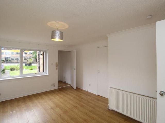 Apartment for rent in West Drumoyne, Glasgow