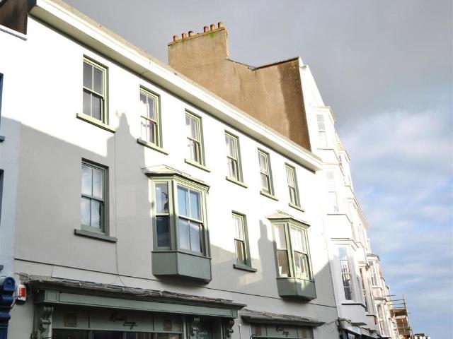 Flat for rent in Tenby, Wales