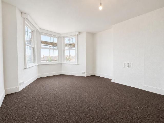 Apartment for rent in Cliftonville West, Acol