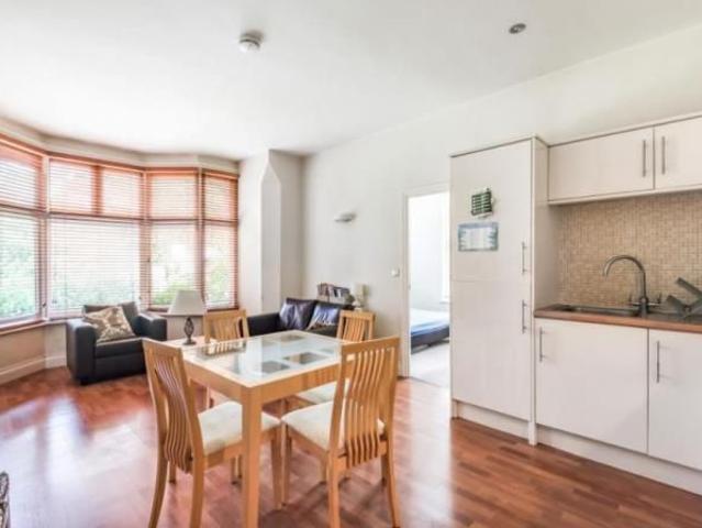 Apartment for rent in Newtown, Reading