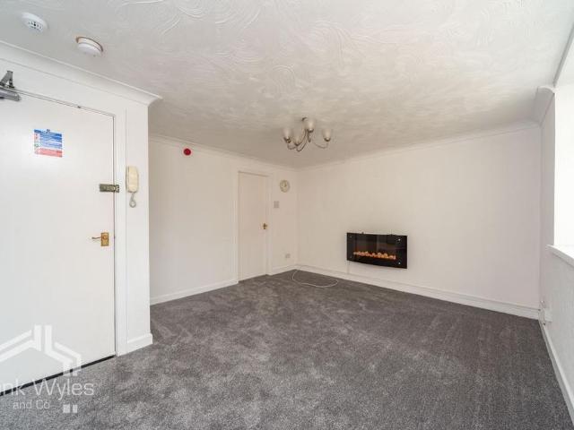 Apartment for rent in Squires Gate, Blackpool