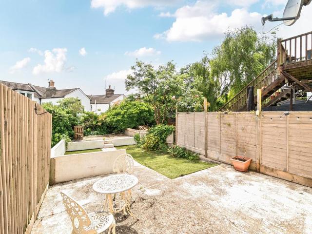 Flat for rent in Round Hill, Brighton & Hove