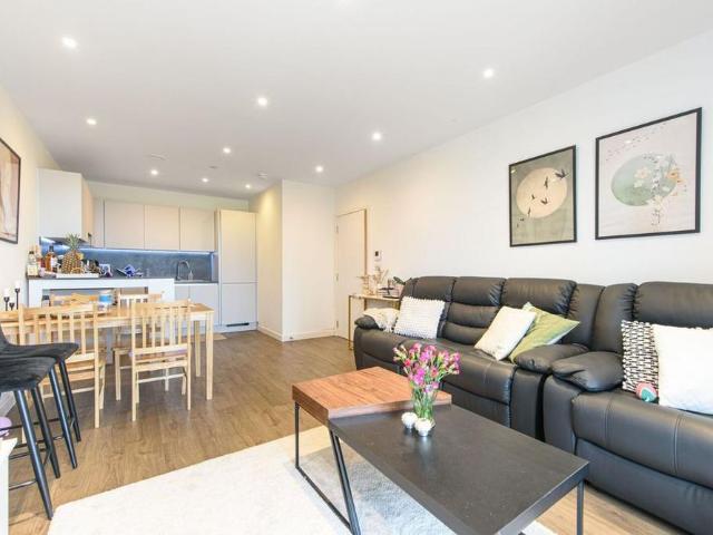 Apartment for rent in Colindale, Greater London