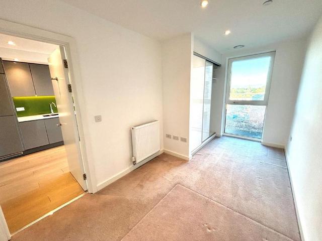 Apartment for rent in Egham, Runnymede