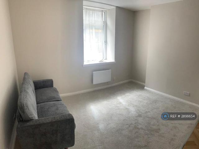 Flat for rent in Ballindoch, Scotland