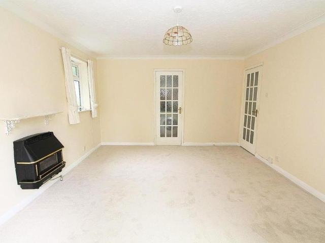 Apartment for rent in London Borough of Sutton, Greater London