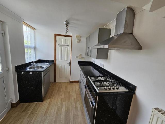 Flat for rent in Highweek, Bridford