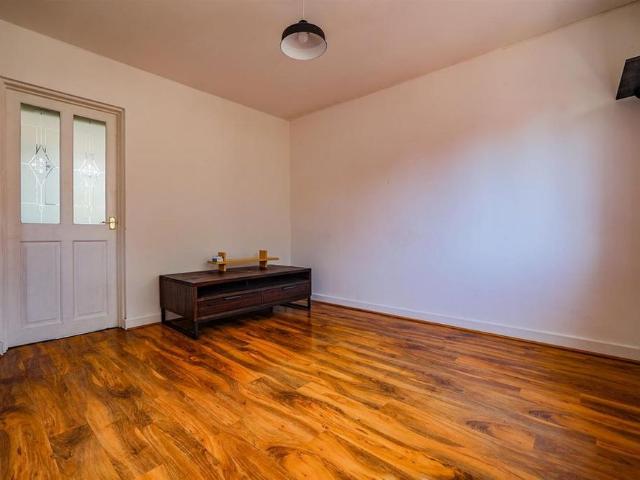 Apartment for rent in Bennetts End, Pouchen End