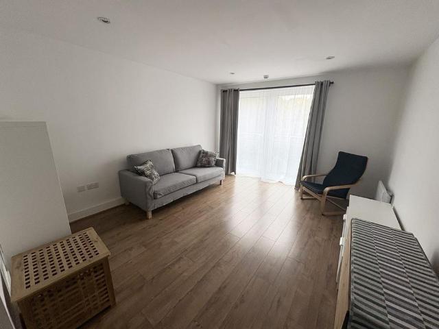 Apartment for rent in Cardiff International Sports Village, Falcon Lodge