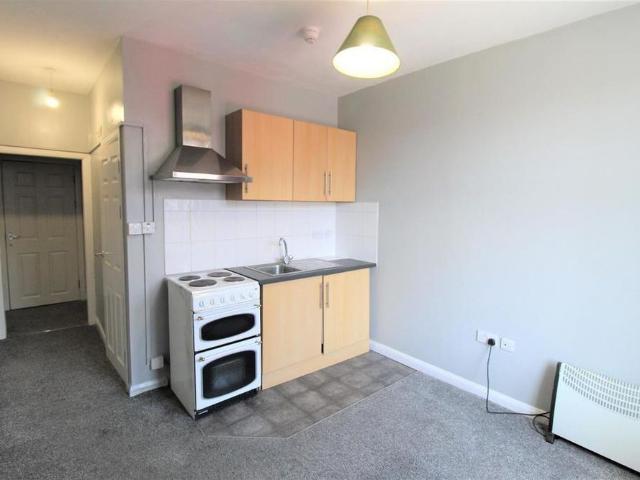 Apartment for rent in Milnsbridge, West Yorkshire
