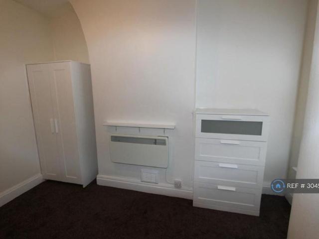 Apartment for rent in Calderstones