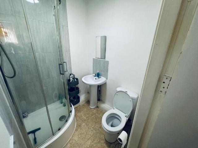 Flat for rent in Headingley Hill, Headingley