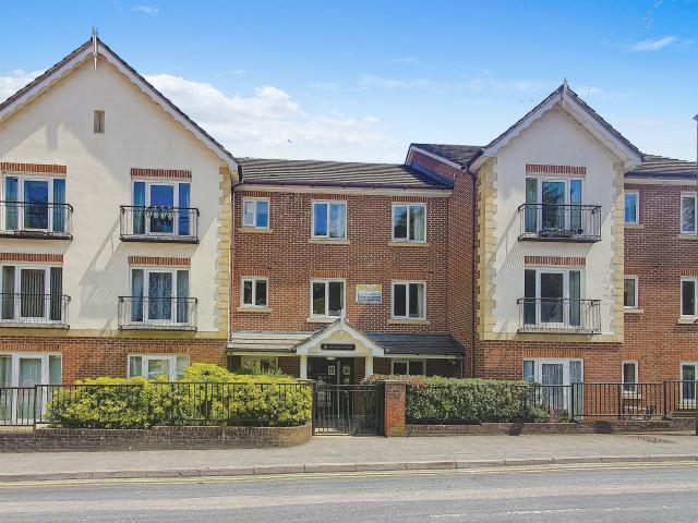 Apartment for rent in Boley Park, Staffordshire