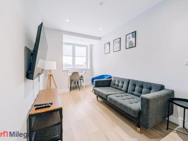 Apartment for rent in Navestock Side, Essex