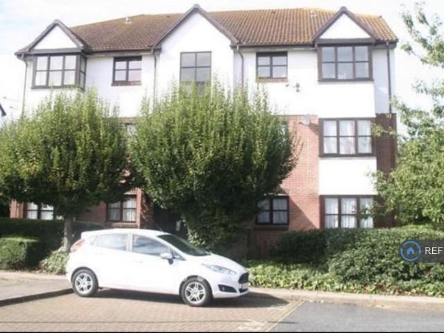 Flat for rent in Worcester Park Estate, Monks Orchard