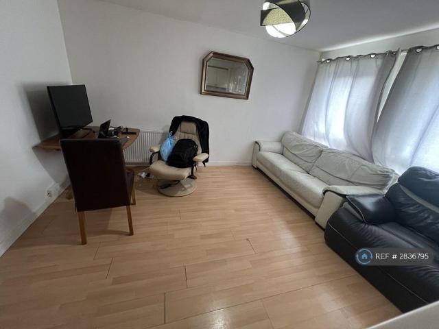 Flat for rent in Ballindoch, Scotland
