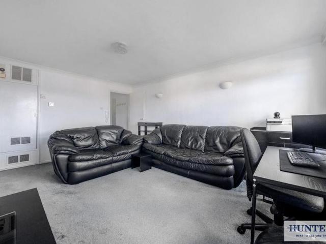 Apartment for rent in East Wickham, Greater London