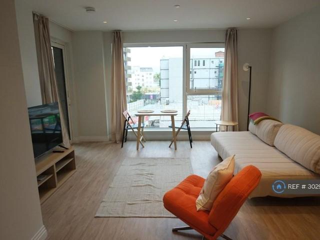Apartment for rent in Kennington, Greater London