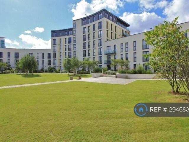 Flat for rent in Falcon Lodge, Wales
