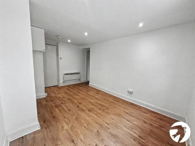 Apartment for rent in Brooklands, Monks Orchard