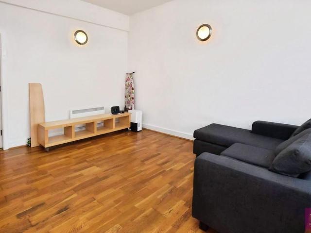 Apartment for rent in City Centre, Georgia