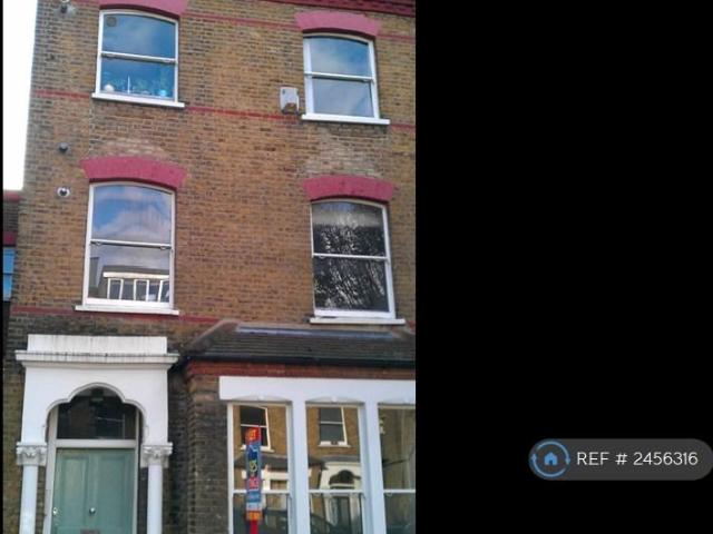 Flat for rent in Brownswood Park, Stoke Newington