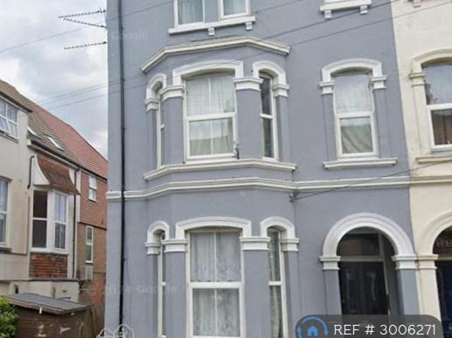 Flat for rent in Central, Heathlands