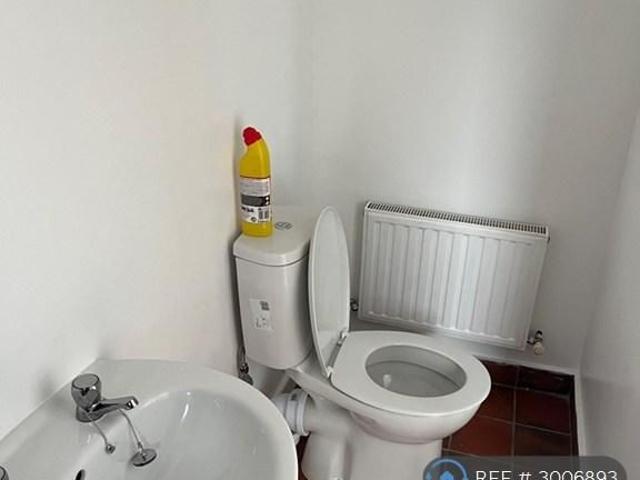 Apartment for rent in Five Acres, Hertfordshire
