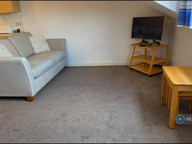 Flat for rent in Ashgrove, Ballindoch