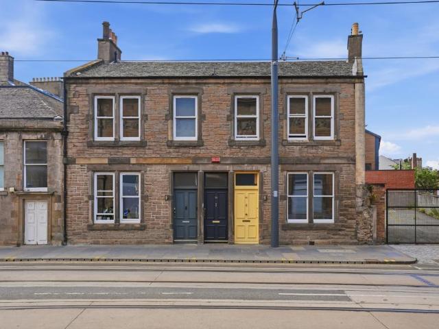 Flat for rent in The Shore, Scotland