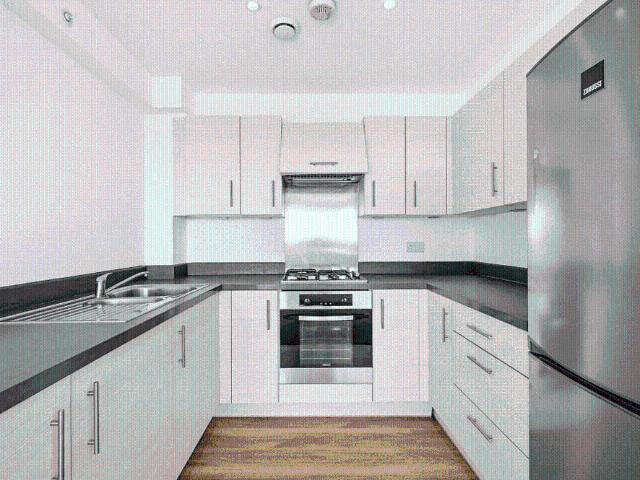 Apartment for rent in Lower Halliford, Surrey
