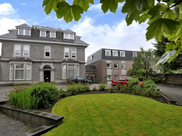 Flat for rent in Ashley, Ballindoch