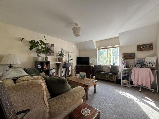 Apartment for rent in Rodbourne, Swindon