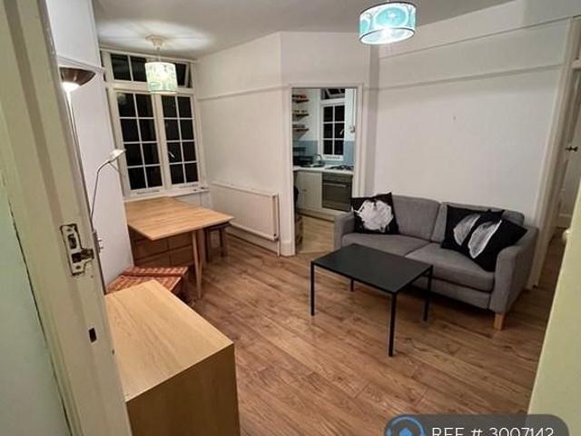 Apartment for rent in Highgate, Greater London
