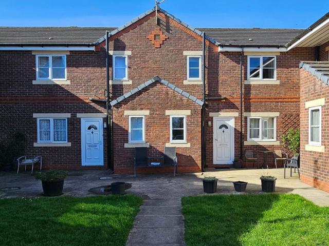 Flat for rent in Gathurst, Wigan