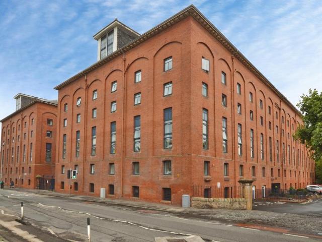 Flat for rent in Moat, Slateford