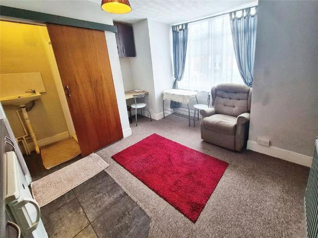 Apartment for rent in Eastleigh, Helford