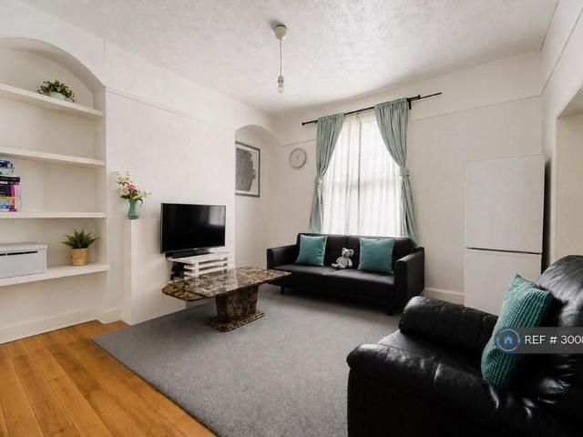 Apartment for rent in London Borough of Croydon, Greater London