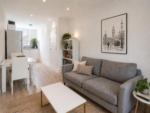 Flat for rent in Finchley, Greater London