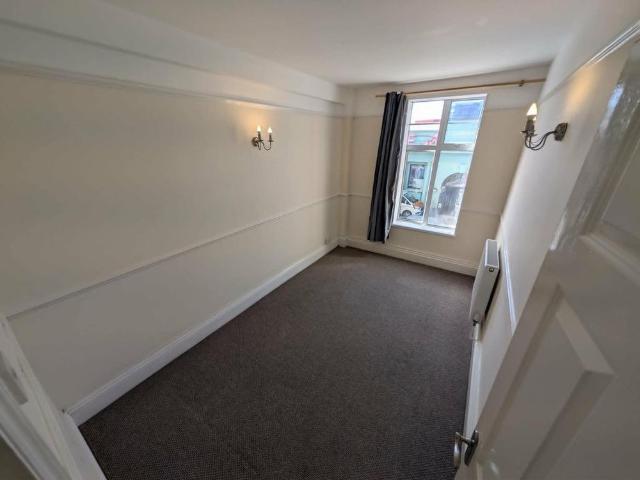 Apartment for rent in West Hoe, Mount Wise