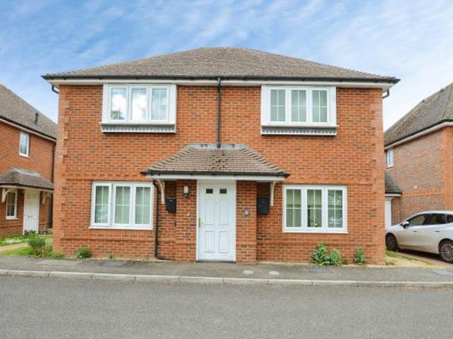 Flat for rent in Chesham, Chartridge